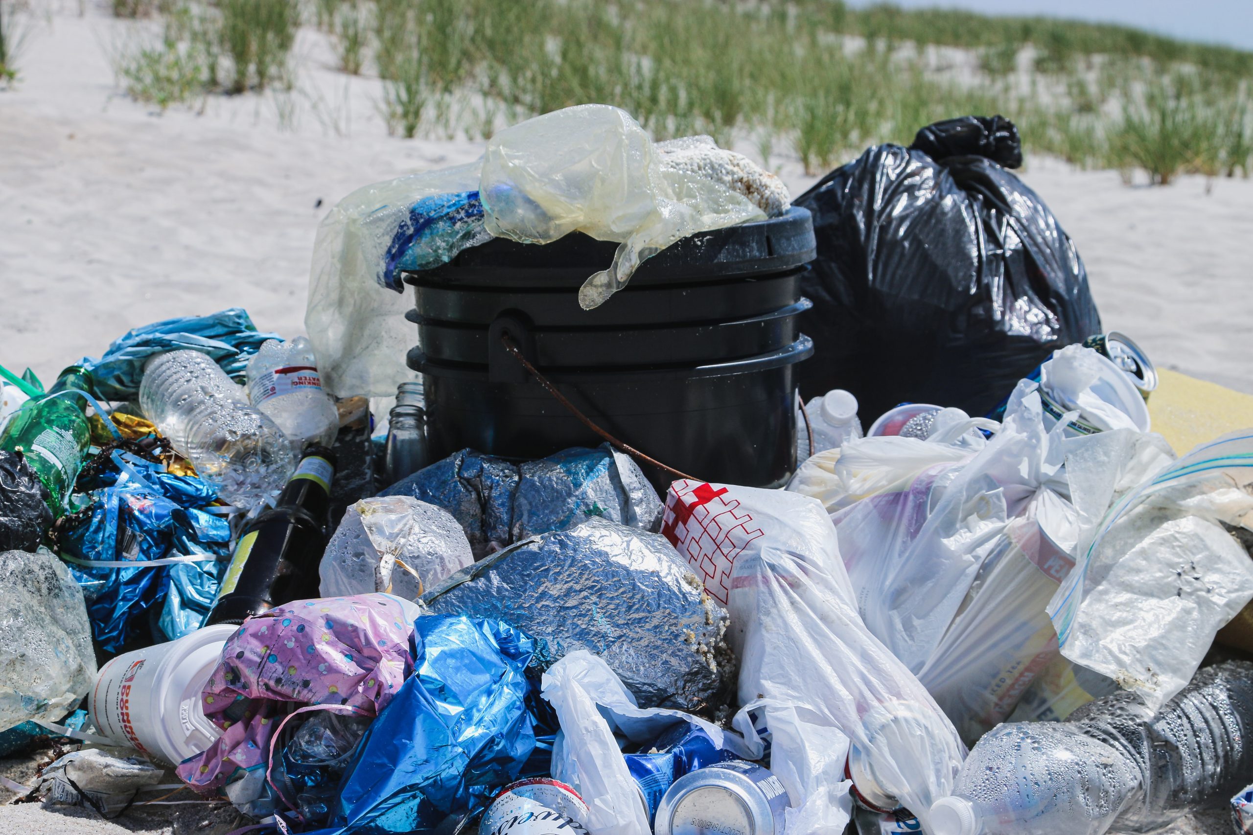 Plastic waste and debris, illustrating the global plastic pollution crisis addressed by the proposed UN Plastics Treaty